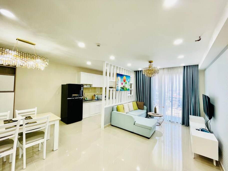 Two Bedroom Happy *